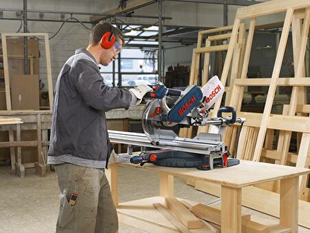 Bosch Ahşap Kesme Daire Testere Bıçağı 300*30 mm 72 Diş Expert 2608642499